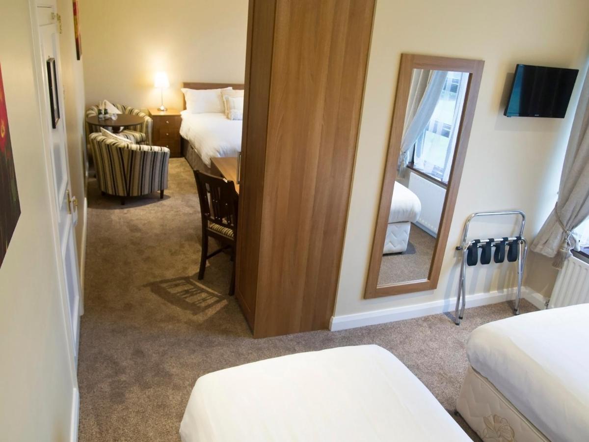 Hillview House Hotel Lusk Room photo